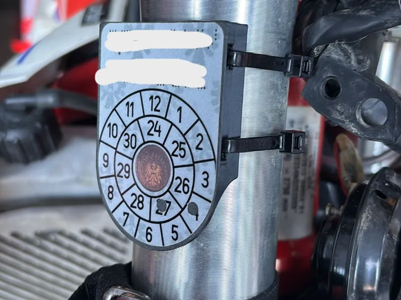 Pickerl / Plaketten Halter Motorrad