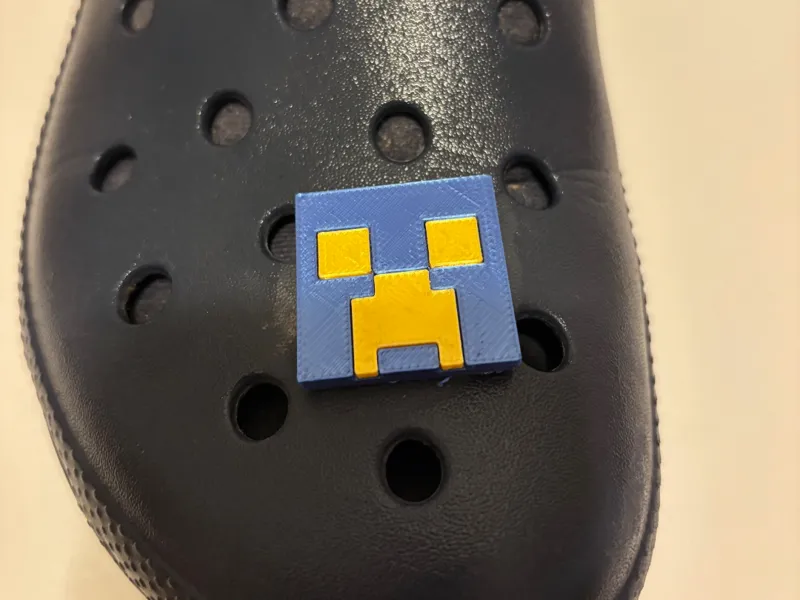 ciondolo minecraft crocs