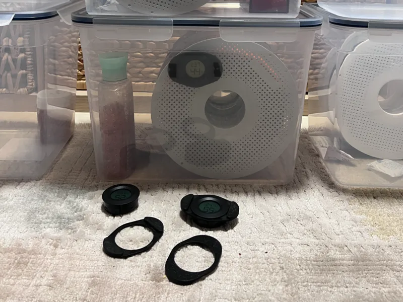 Simple Humidity Sensor Holder for Dryboxes