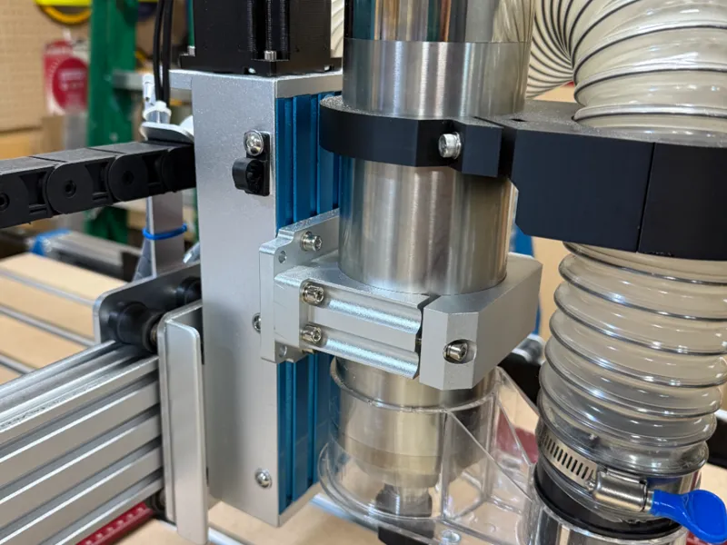 80mm Spindle Mounted Hose Bracket