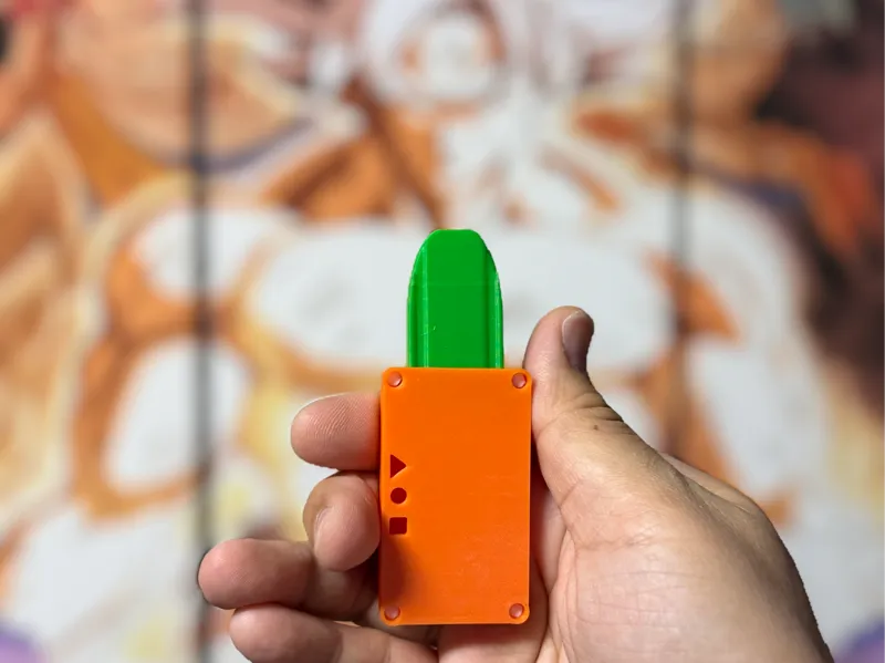 [Version 2] Retractable fake toy knife!
