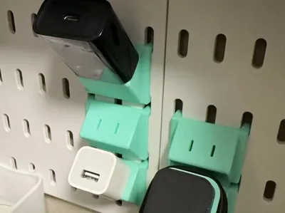 Pegboard Charging Holder for Skadis