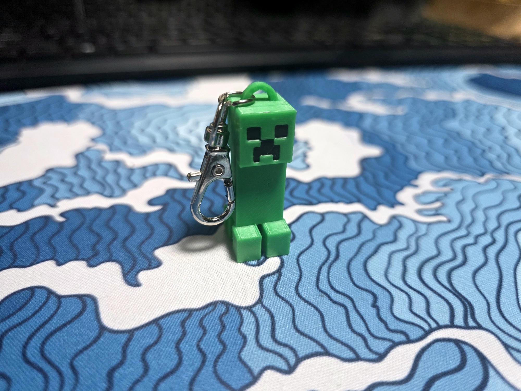 Miniatura 4 do modelo 3D MINECRAFT CREEPER KEYCHAIN