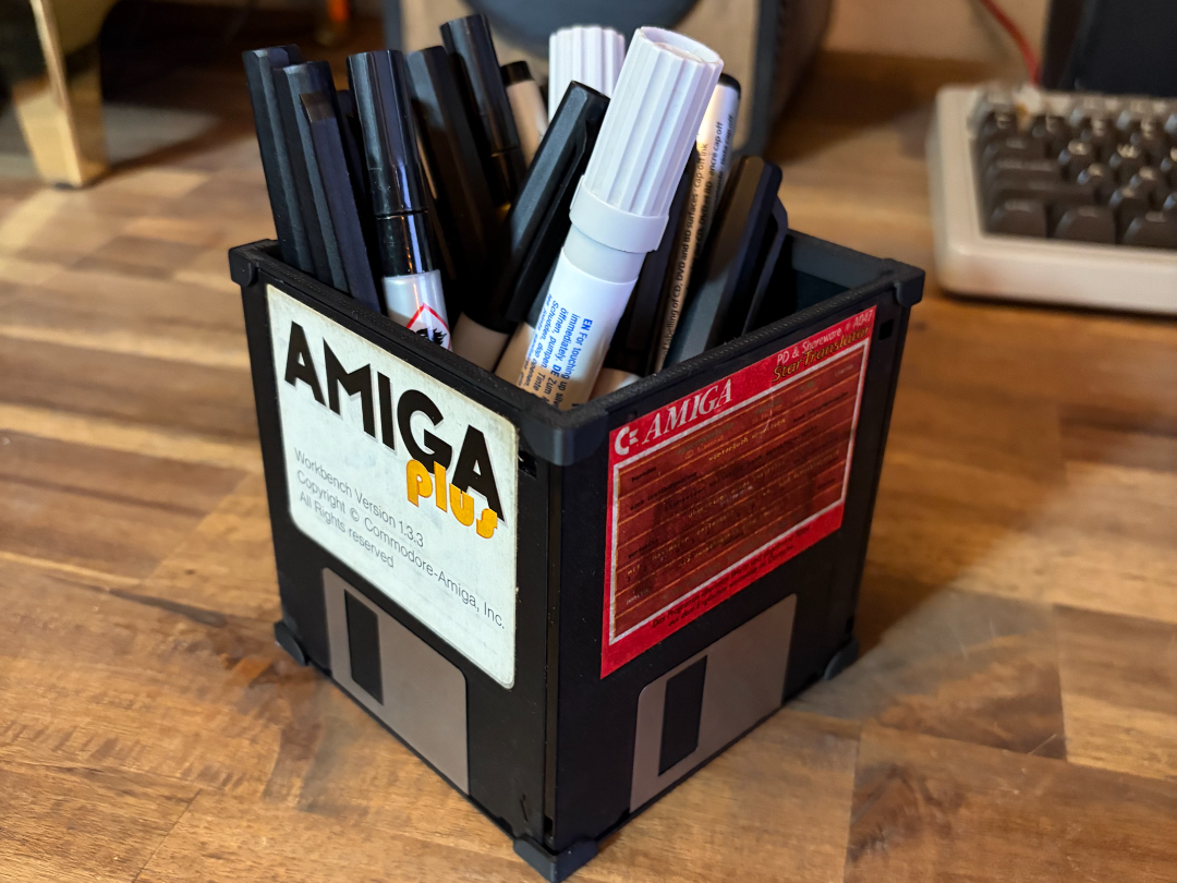 3.5" floppy disk box display