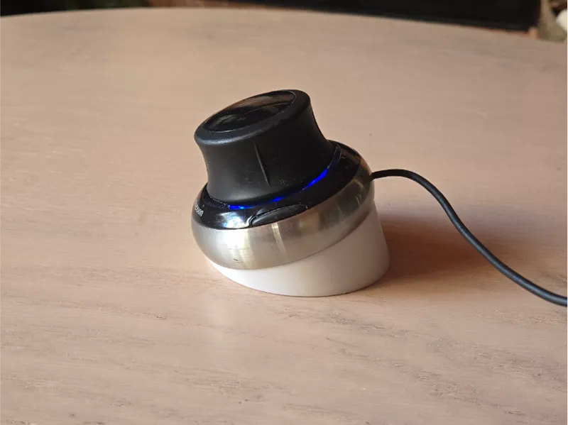3d cad mouse angled stand