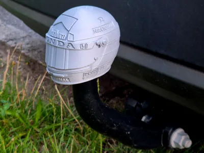 Senna F1 Helmet Hitch ball cover