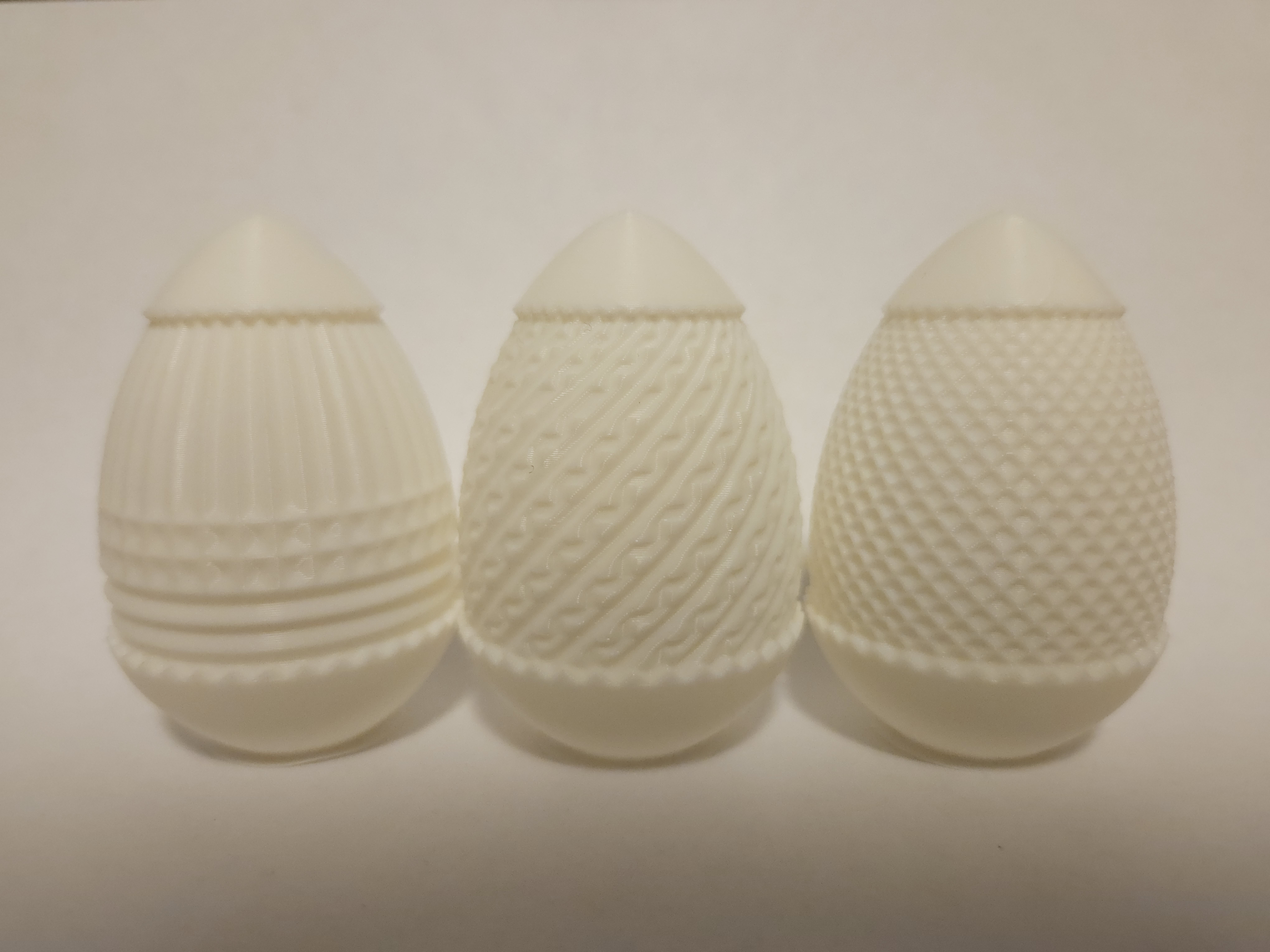 Miniatura 3 do modelo 3D Cracked Easter Eggs
