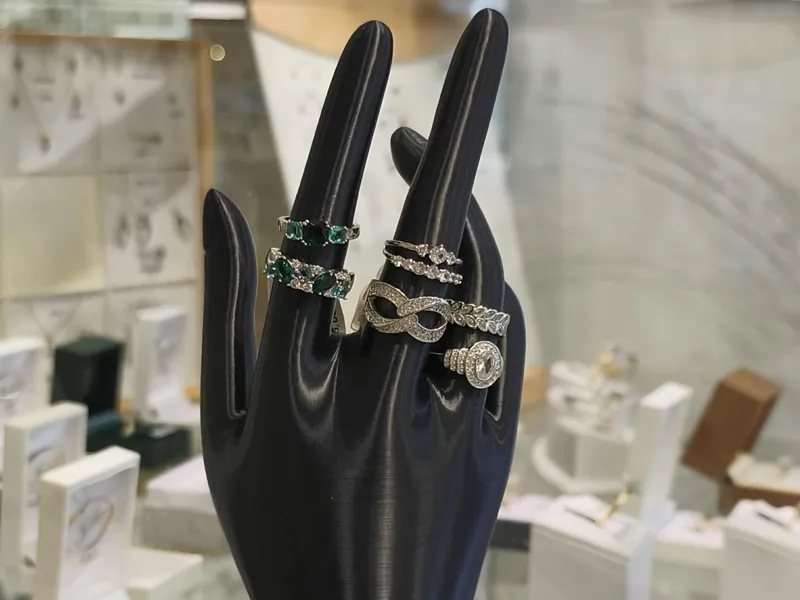 exhibit rings