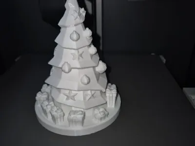 Christmas Tree with presents