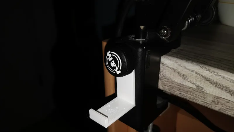 Headset Holder for articulated arm (K&M/Beyernamics)