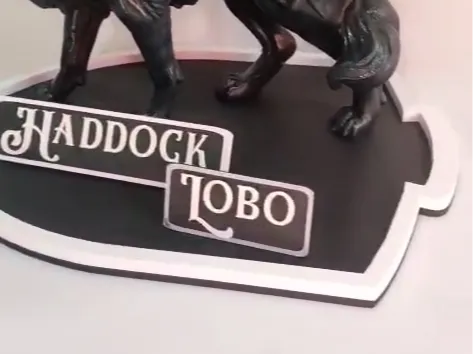 Shield Shapped Model Stand