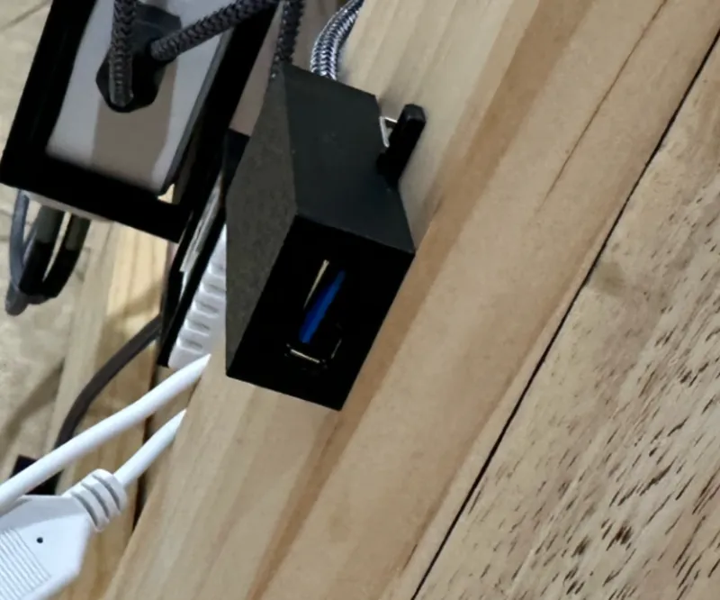 USB Extender Holder