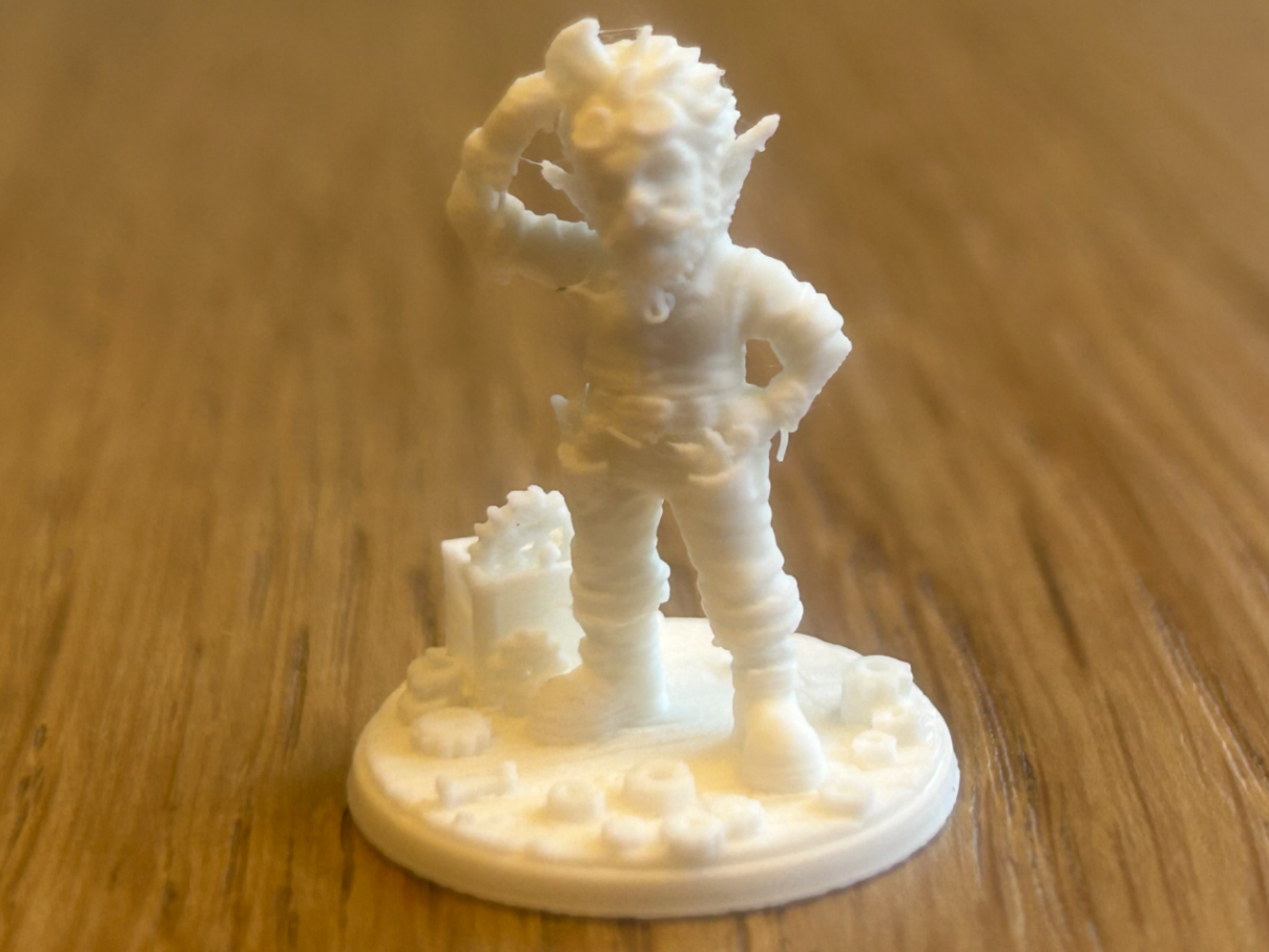 Gnome Artificer – DnD Supportless Mini