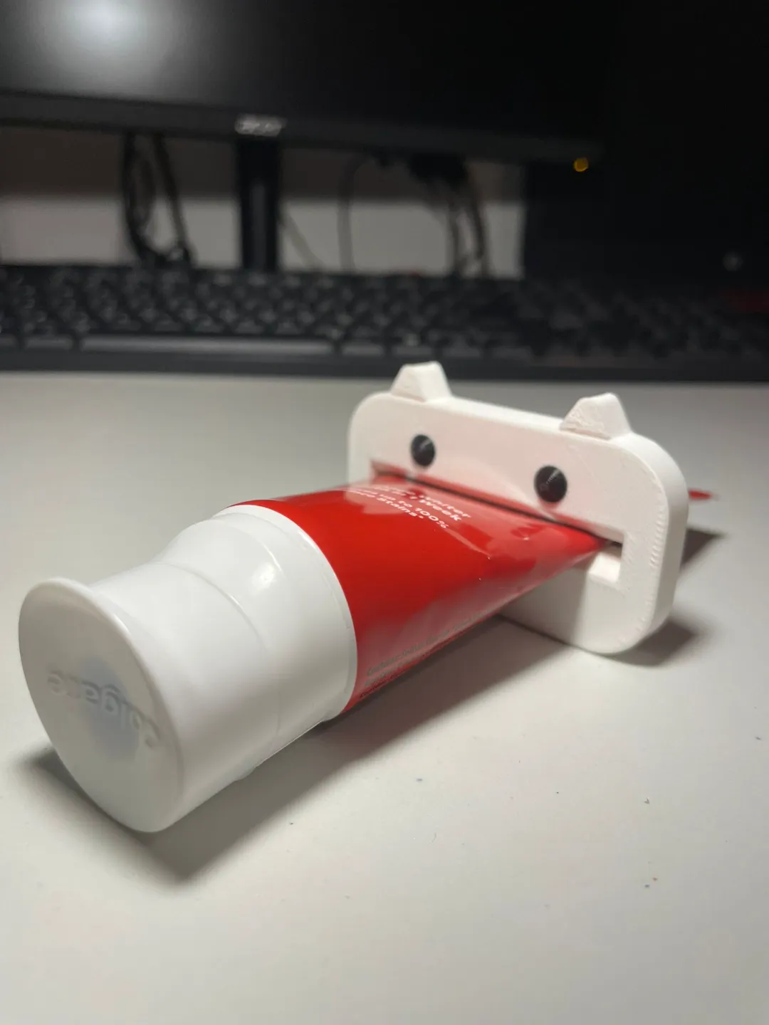 Cute Toothpaste Squeezer view 3