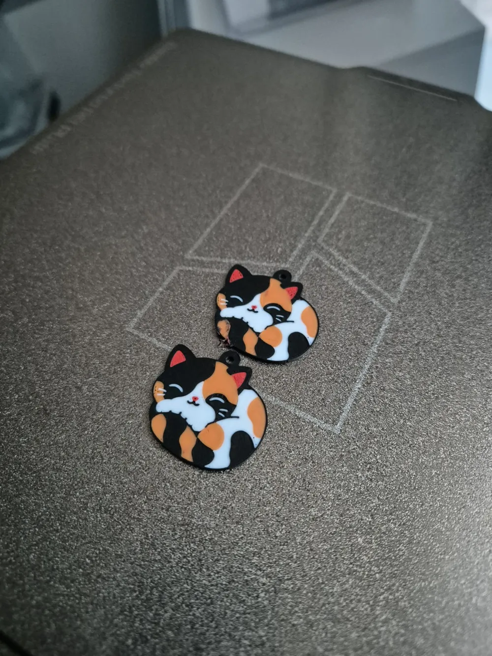 Calico Cat Earrings - Free 3D Print Model - MakerWorld