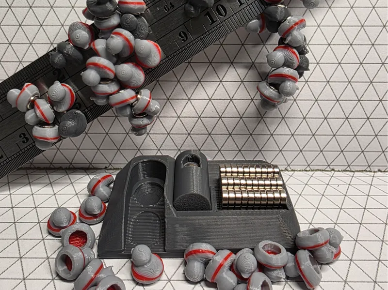 Tiny Duck Army Magnetic Assembly Press
