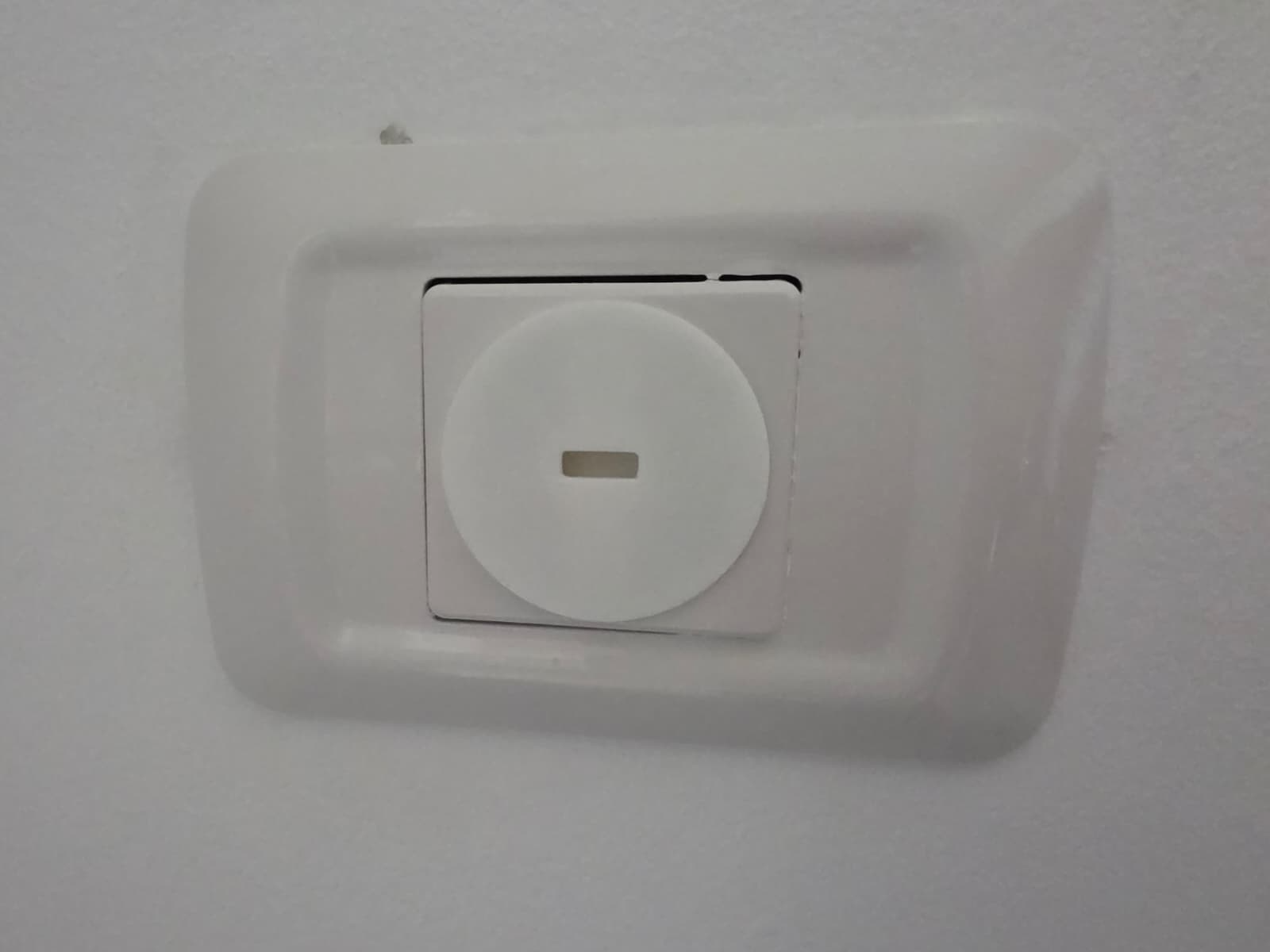 EU Socket Safety Plug - Child Proof & No Supports