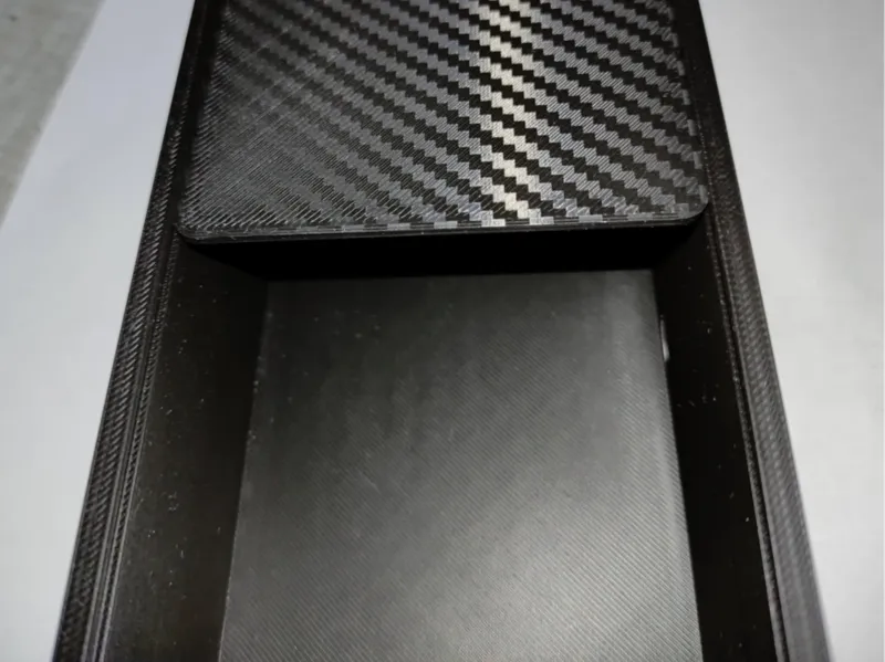 Box with a sliding lid
