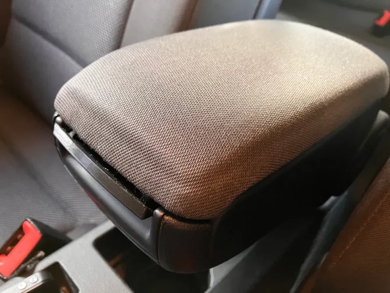 Armrest clip for Audi A3 8P