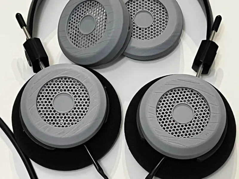grado SR80e earcup
