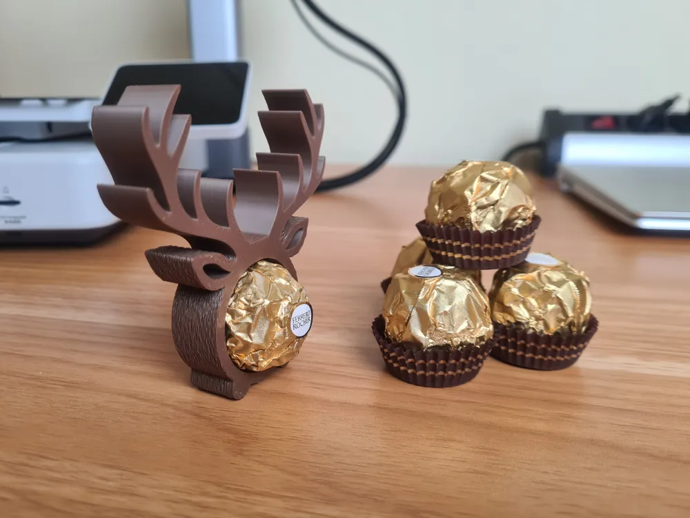 Rena Ferrero Rocher por Molodos MakerWorld Baixe modelos 3D gratuitos