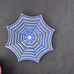 Objeto manipulable: Spider Web Twist Fidget (Hexagon like) — vista de referencia 4