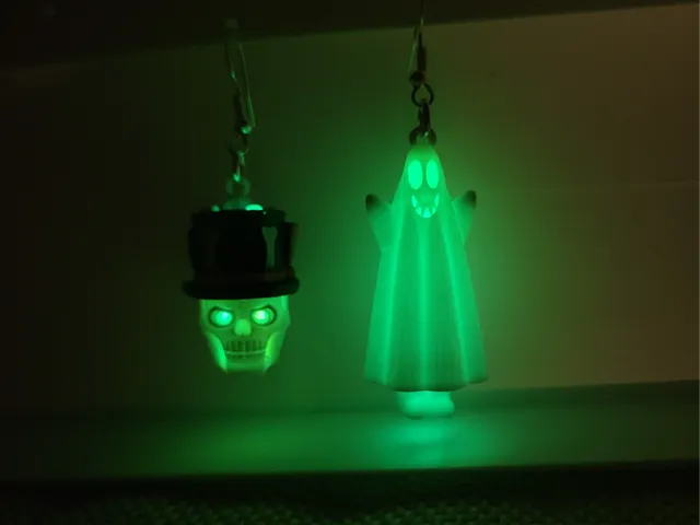 glowing ghost and skull earrings using glow sticks