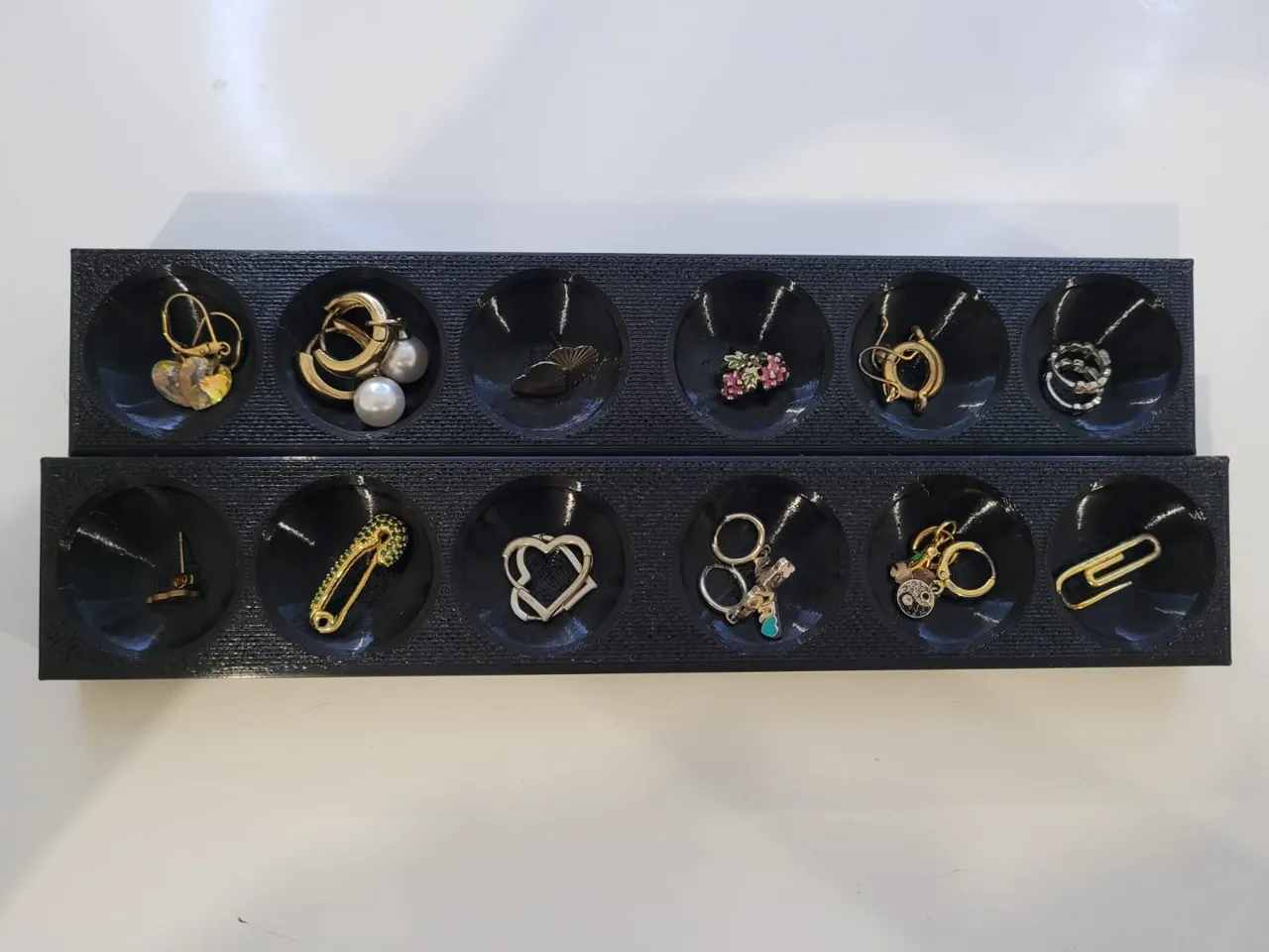 6 Eearring Holder view 2