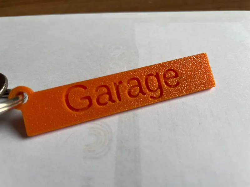Schlüsselanhänger "Garage"