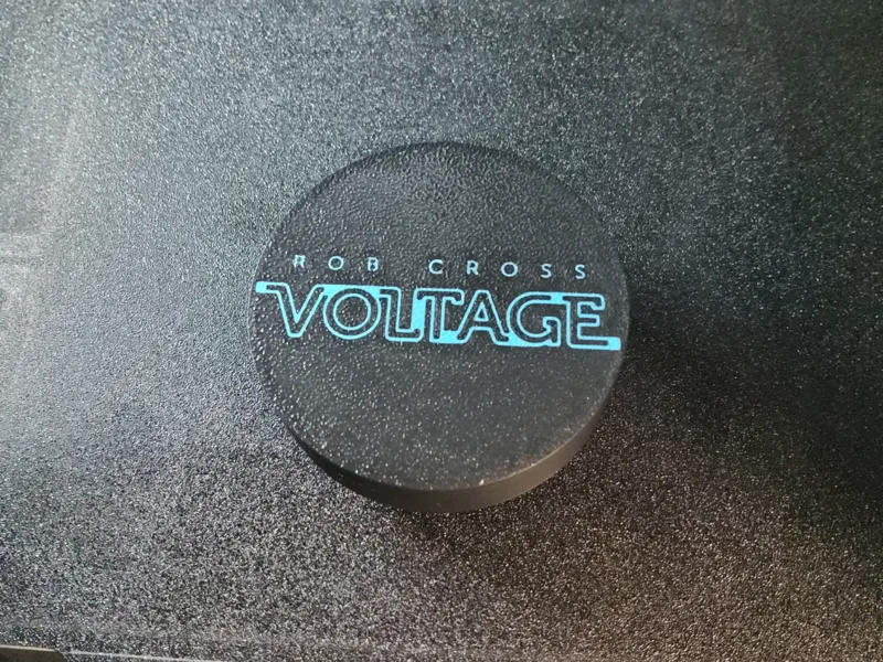 Dartholder Rob Cross / Volatage