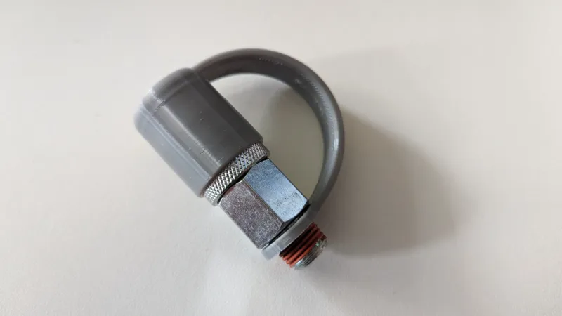 Air compressor connector dust cover