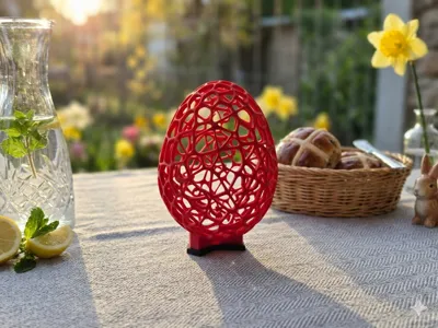 GITTERÄGG – Intricate Lattice Easter Sculpture