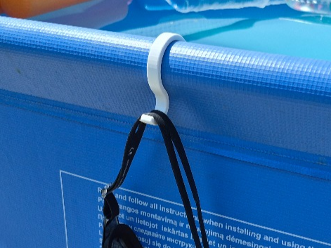 small hook for pool-marimex