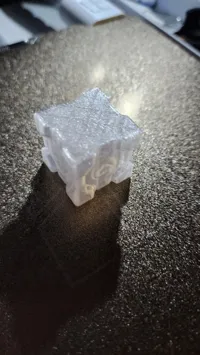 Cube compagnon à base plate (jeu Portal) — photo 6