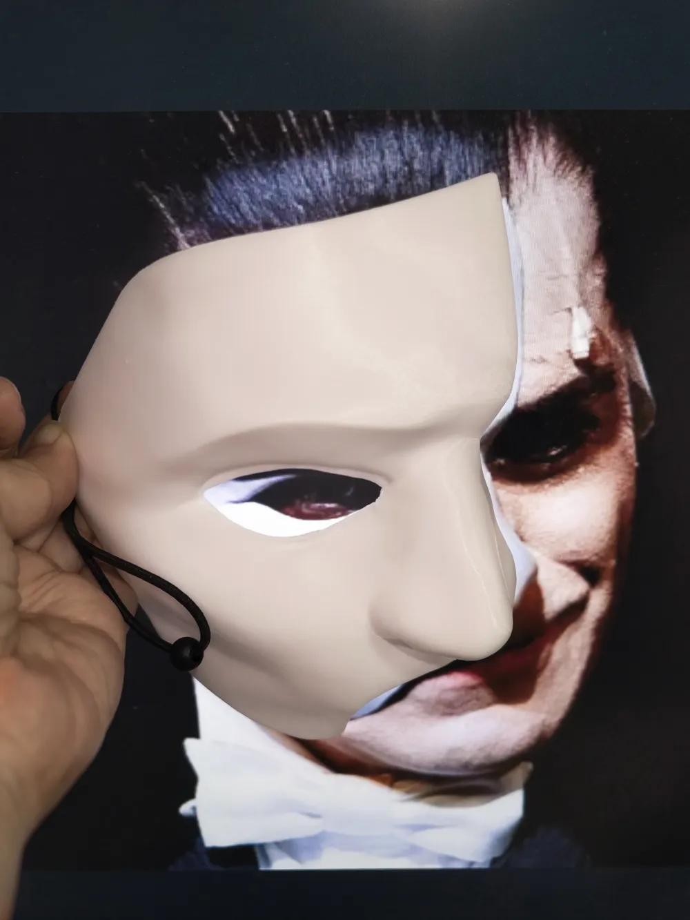 Phantom Mask - Wearable - Free 3D Print Model - MakerWorld