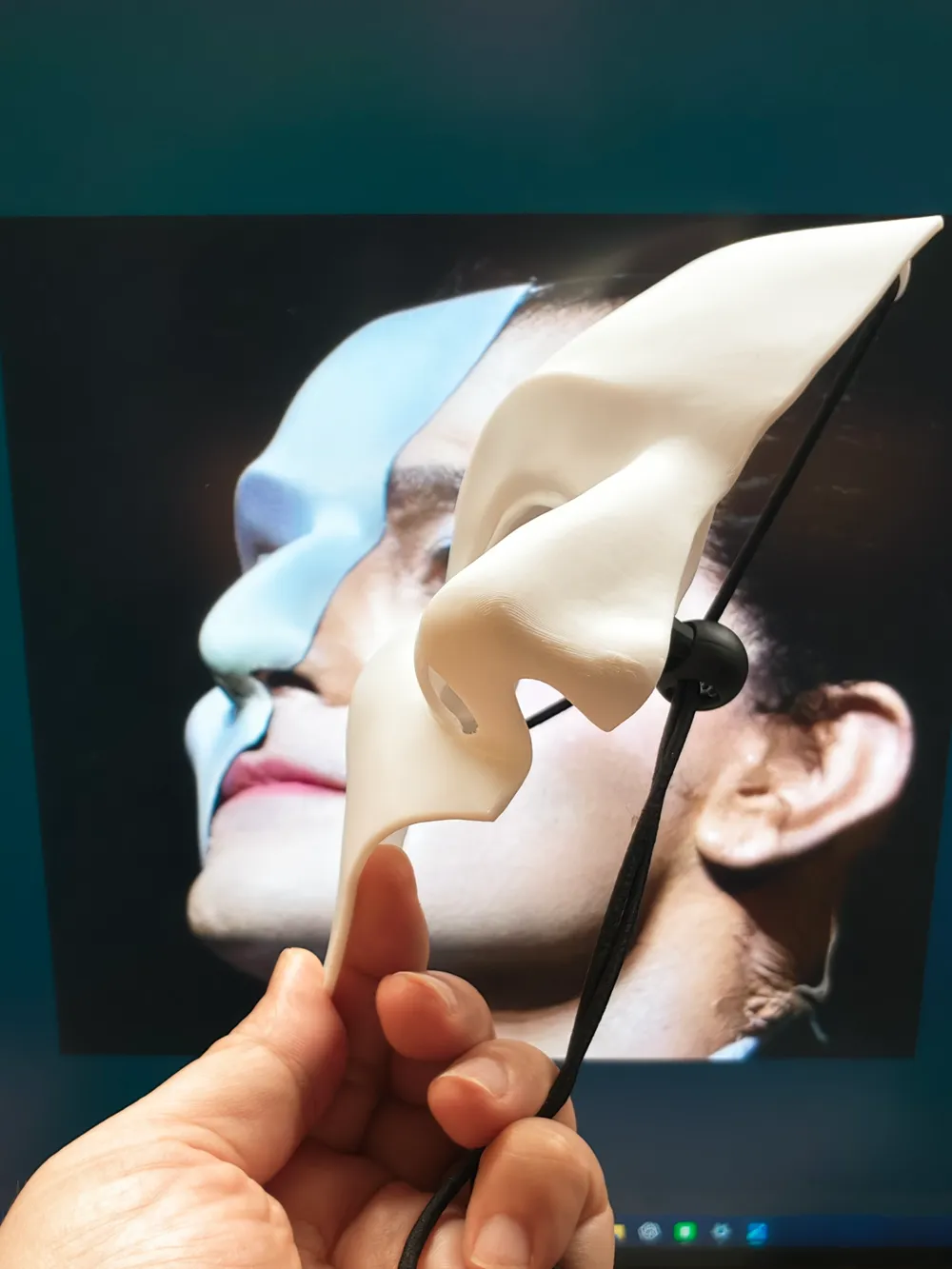 Phantom Mask - Wearable - Free 3D Print Model - MakerWorld