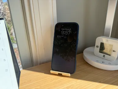 Modern and Minimalist Phone Stand
