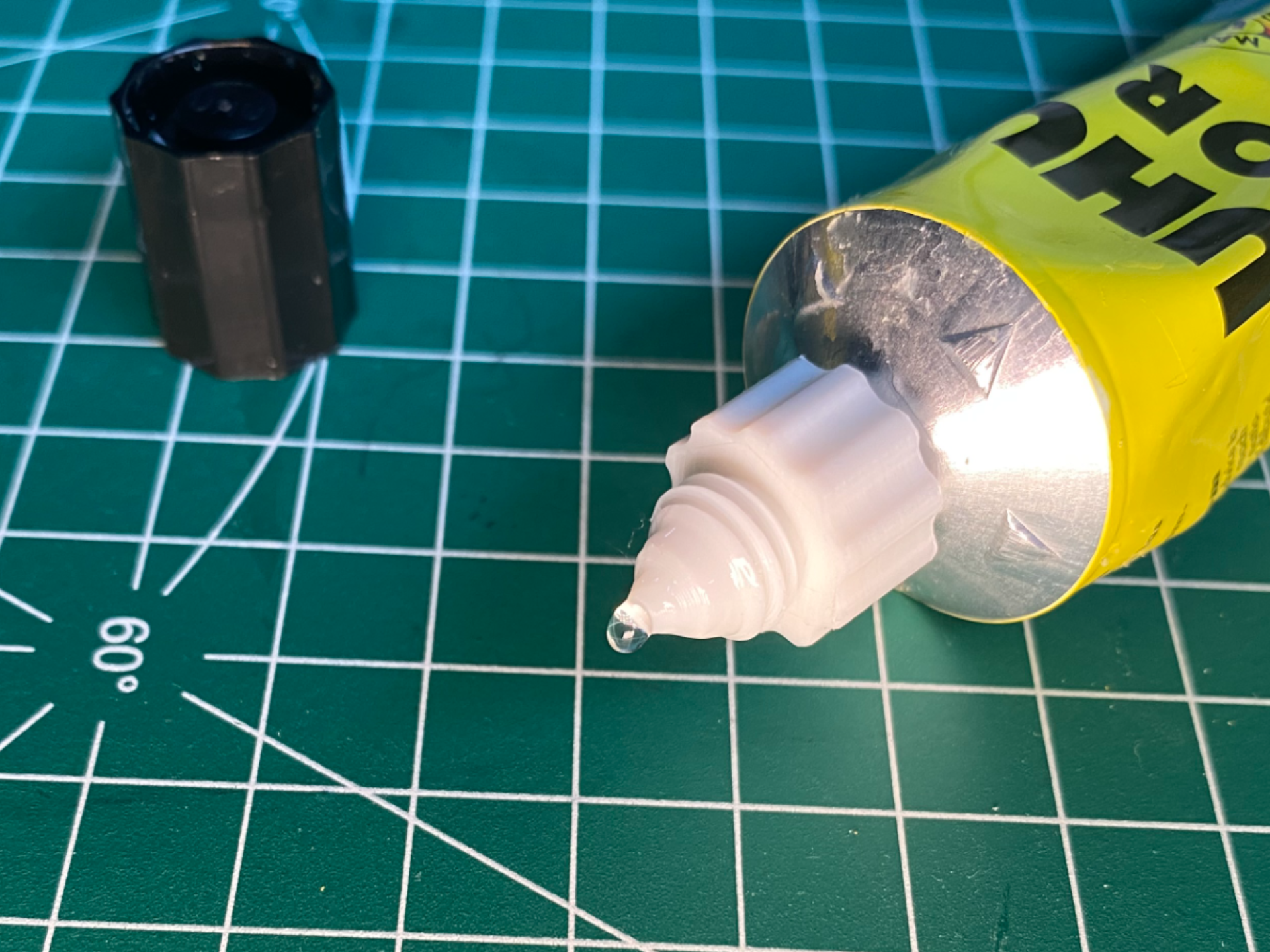 Glue Tube Nozzle (M10, 1.4mm)