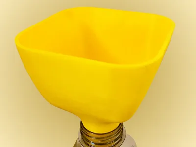 Square-to-Round Funnel with 25mm Outlet