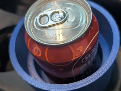 Multi Size cup holder for truck