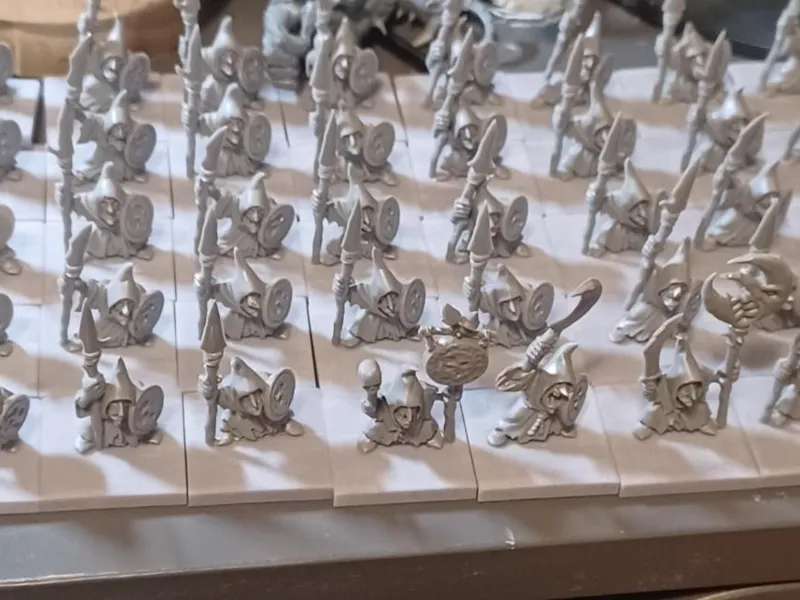 Bases War hammer 25×25 mm – Profil Plat Sans Pente