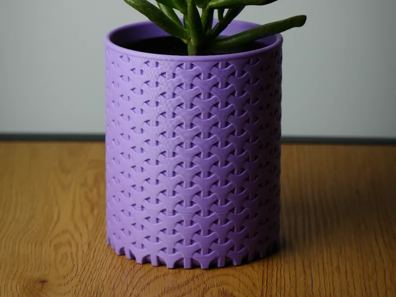 PLANTER WITH TWISTABLE DRIP TRAY - WEAVE