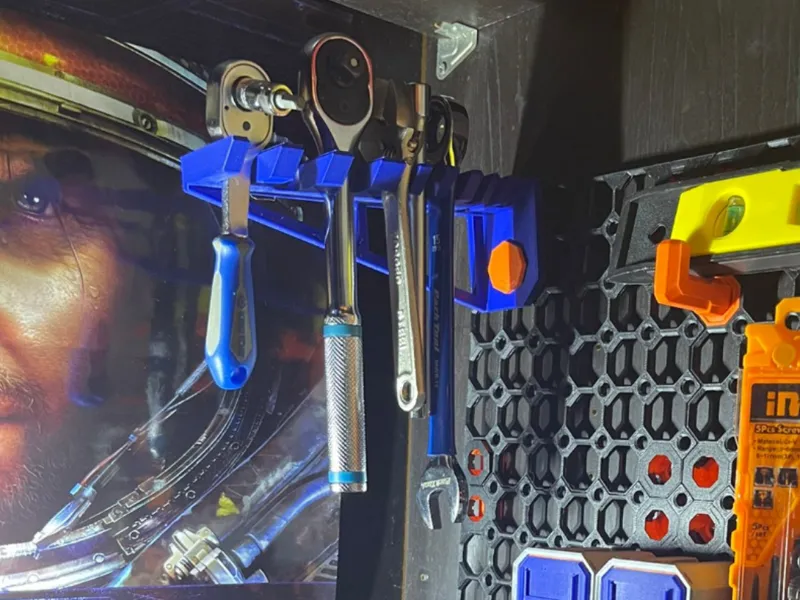 Wrench Mount Bracket - Remix from @laughing_monkey