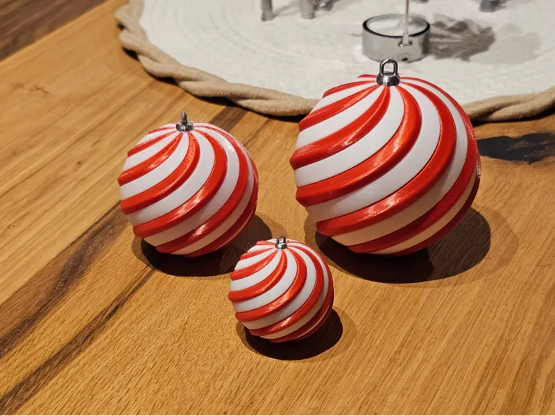 Two-Color Twisted Christmas Ornament