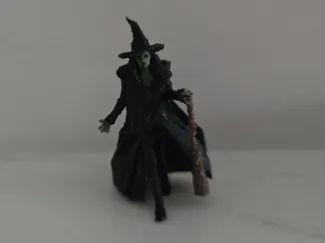 Elphaba figurine - Wicked: The Good