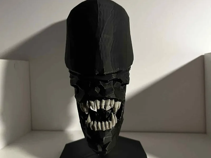 Low poly Alien Xenomorph Head 