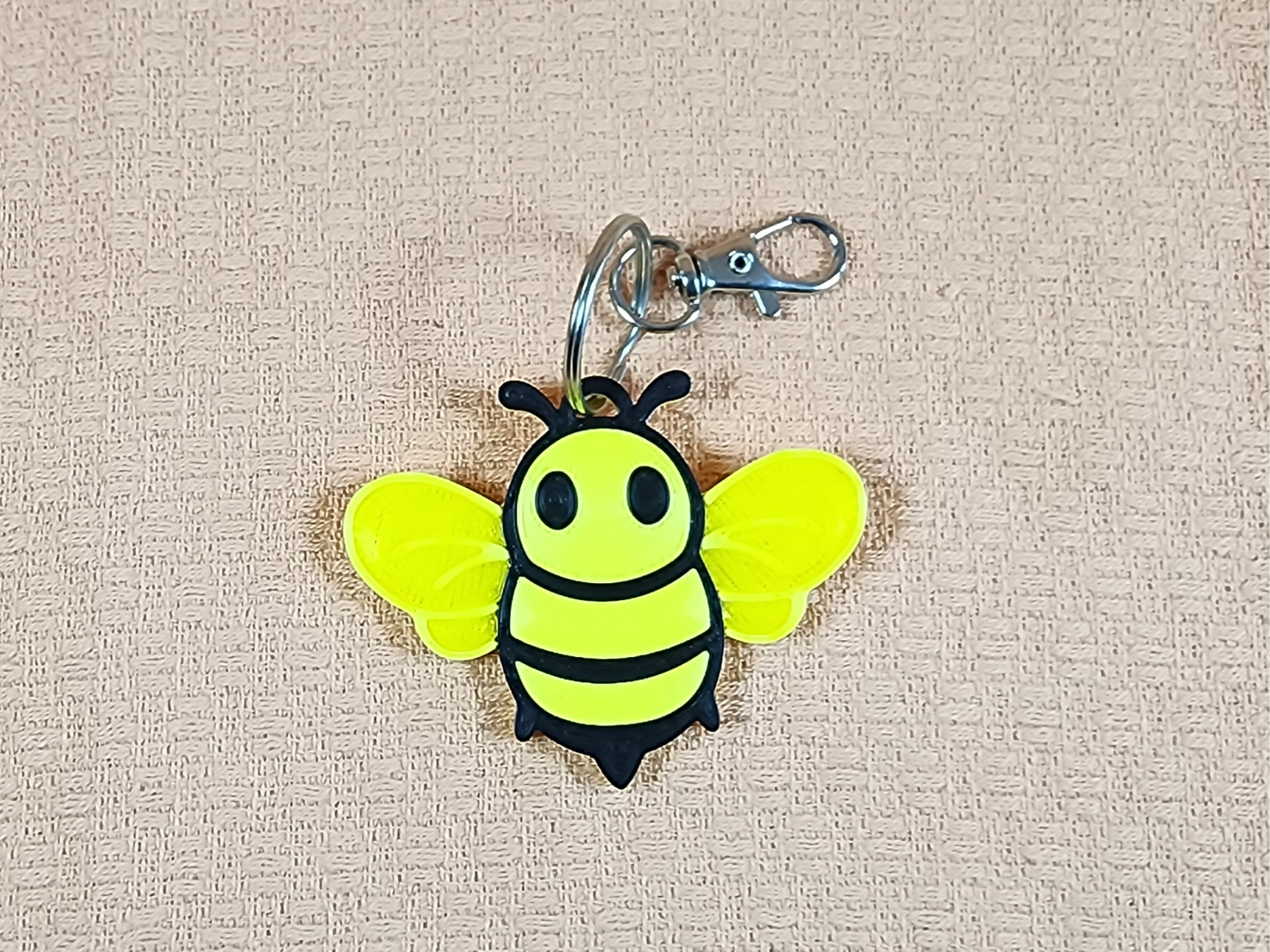 Bumble Bee Keychain Free Commercial Use