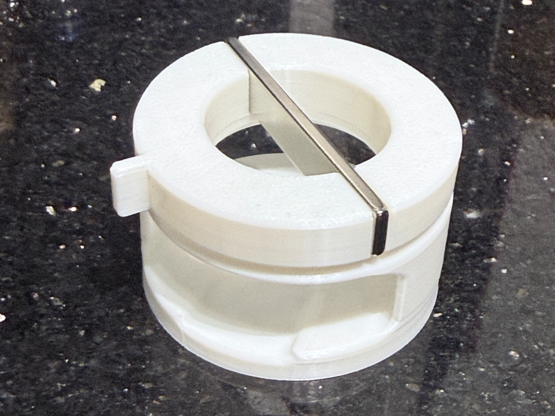Nail Polish Spinner with Bar Magnet Holder 