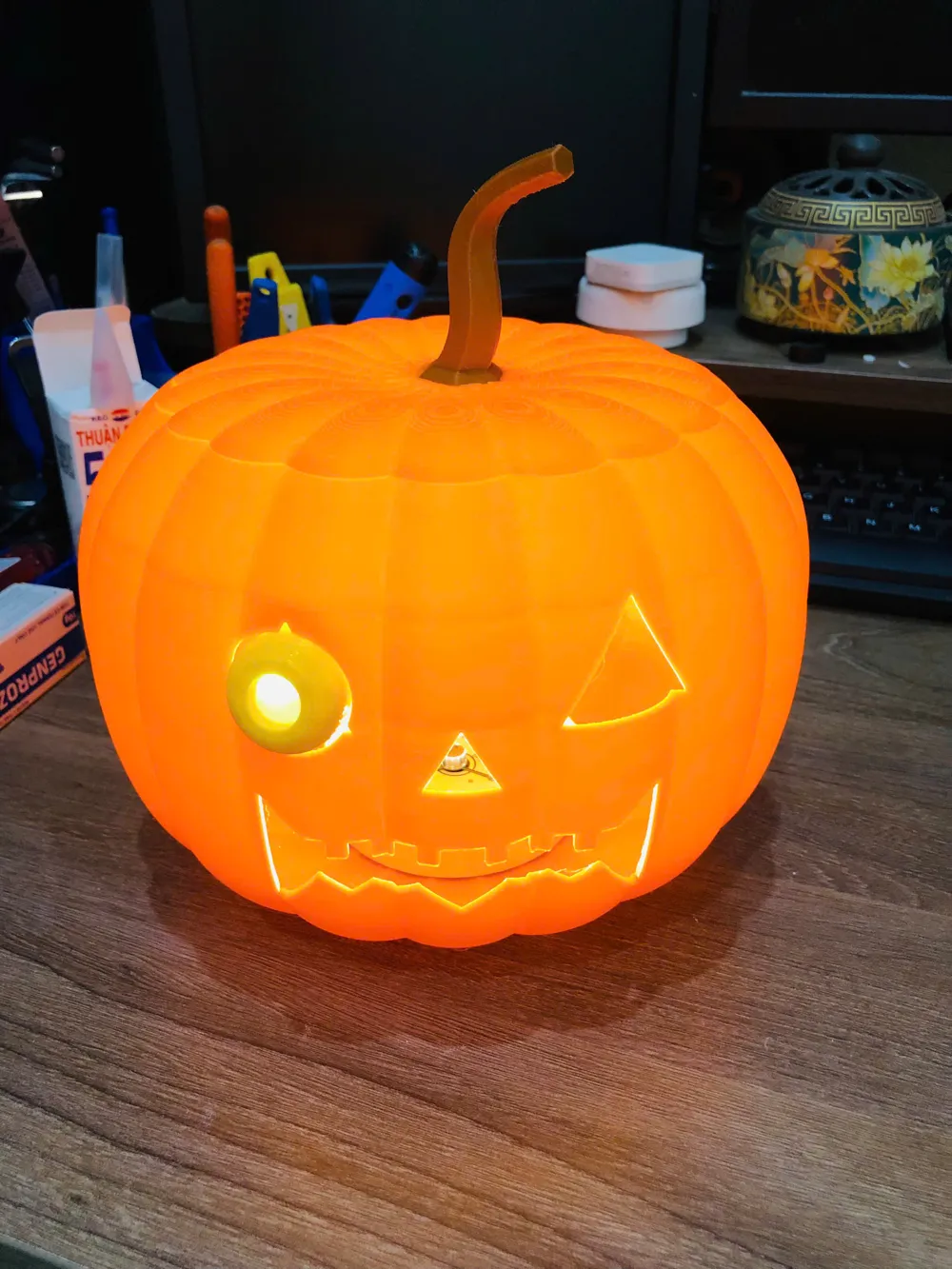 Pumpkin Halloween Lamp - Free 3D Print Model - MakerWorld