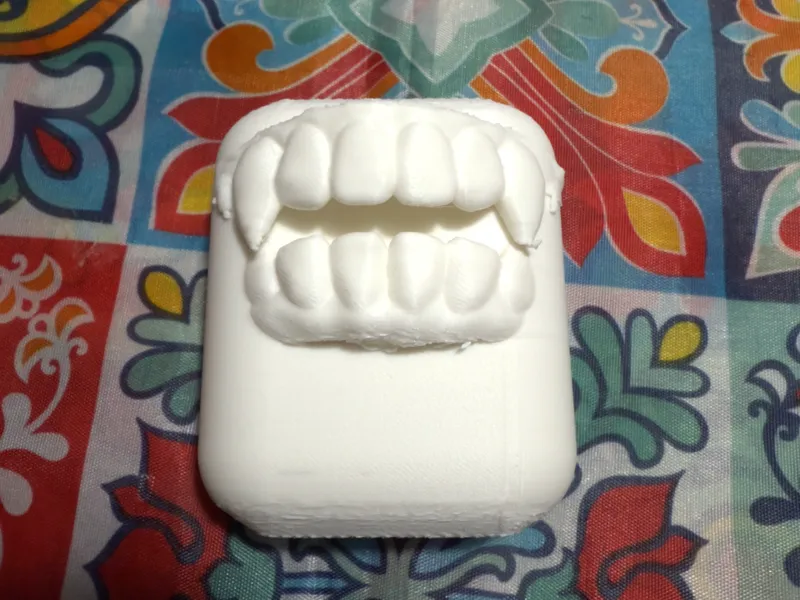 cover airpods vampire
